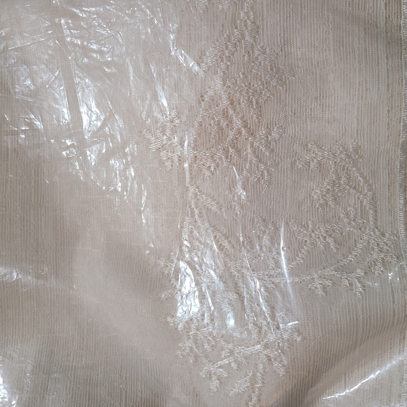 Heritage Lace Sheer Divine - Picture 3 of 4